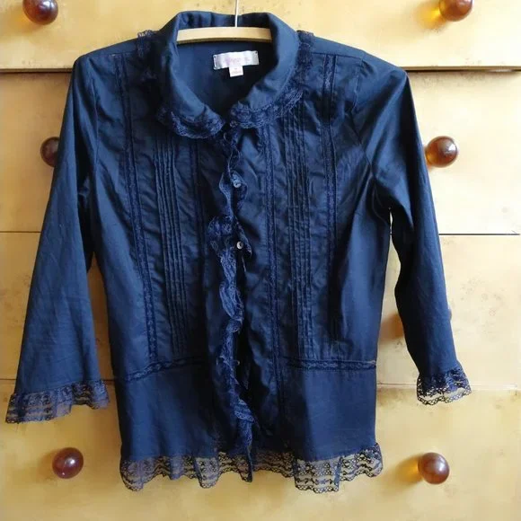 Black cotton 3/4 sleeve button down shirt with lace trim Xhilaration size XS - Picture 14 of 16